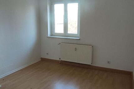 Wohnung Mücheln (Geiseltal) - 3 Zimmer, 56 m&sup2;, 320&euro; | Angebot:26237891