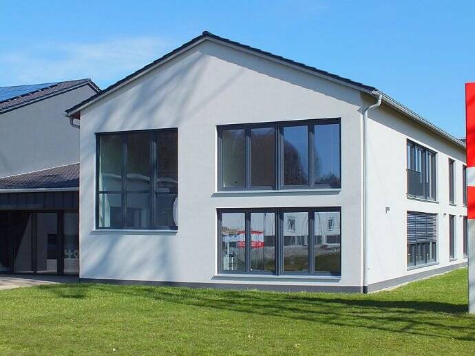 Gewerbeobjekt Günzach Obergünzburg - 3 Zimmer, 151 m&sup2;, 1.250&euro; | Angebot:25698500