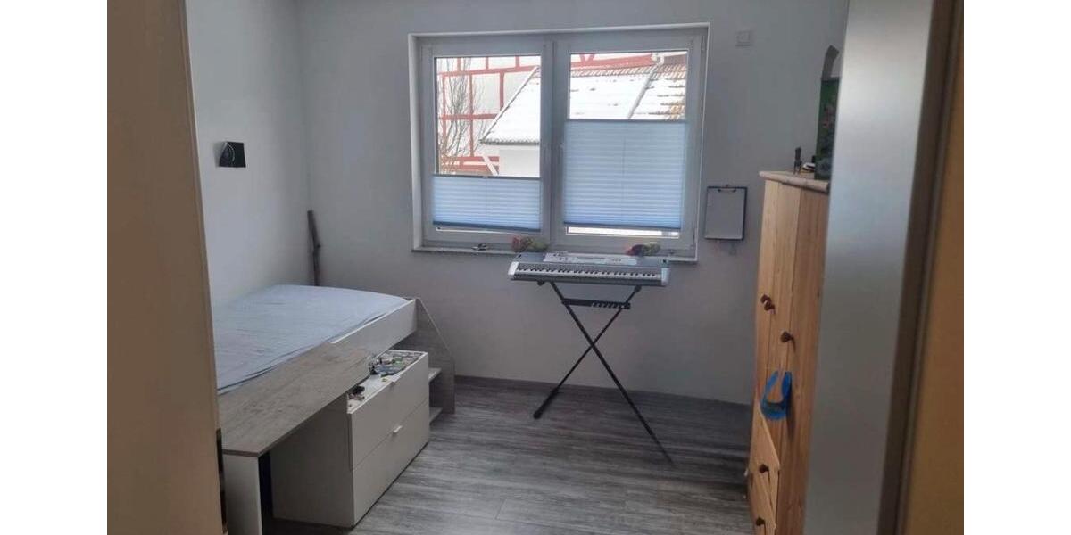 Erdgeschoßwohnung Uder - 3.5 Zimmer, 84 m&sup2;, 840&euro; | Angebot:25393076