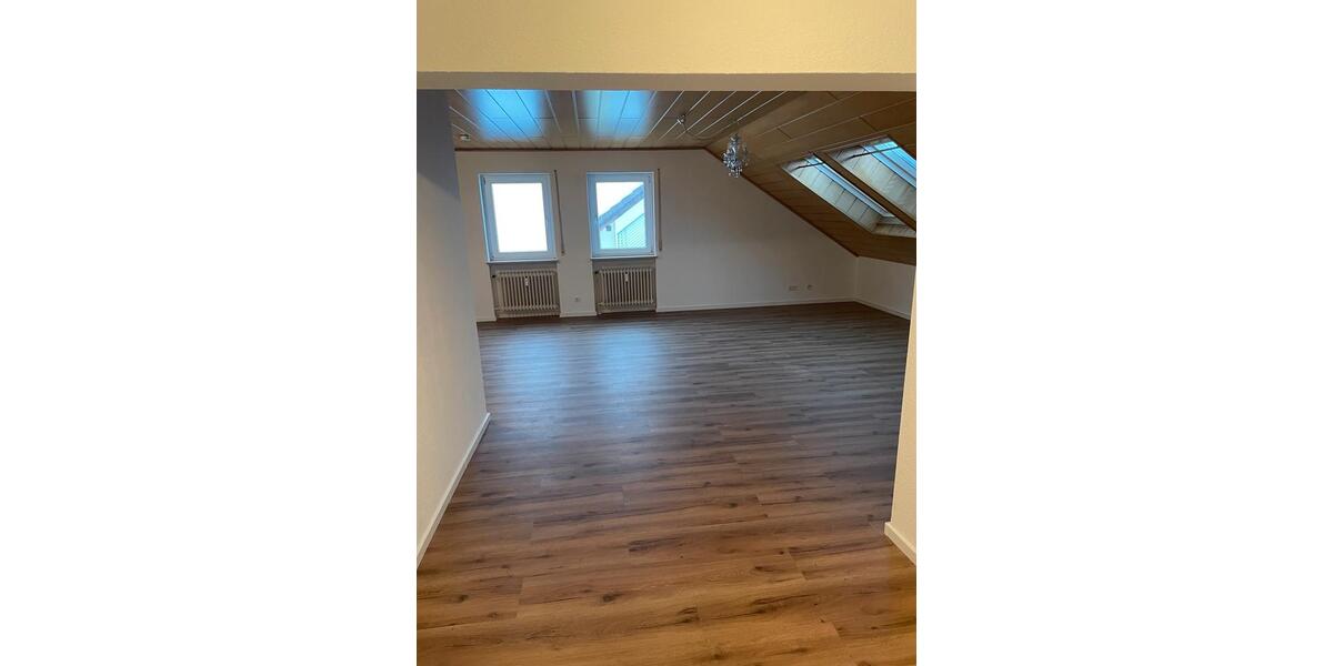 Dachgeschoßwohnung Alzenau - 2 Zimmer, 80 m&sup2;, 800&euro; | Angebot:25173142