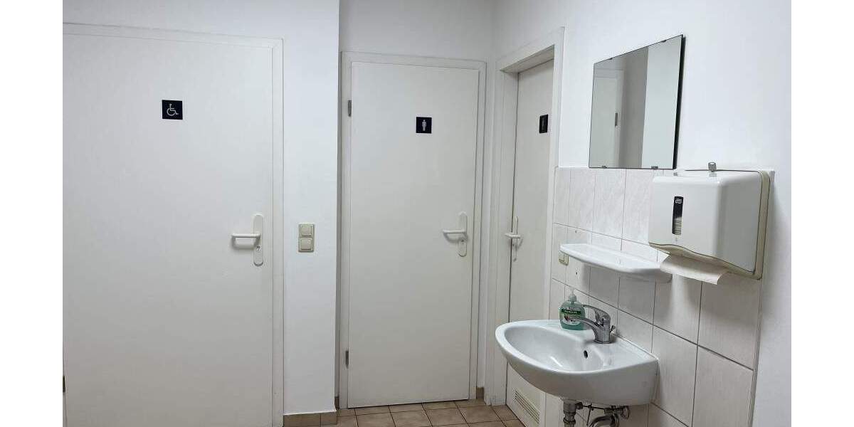 Gewerbeobjekt Bischofswerda - 4 Zimmer, 120 m&sup2;, 1.196&euro; | Angebot:25708899