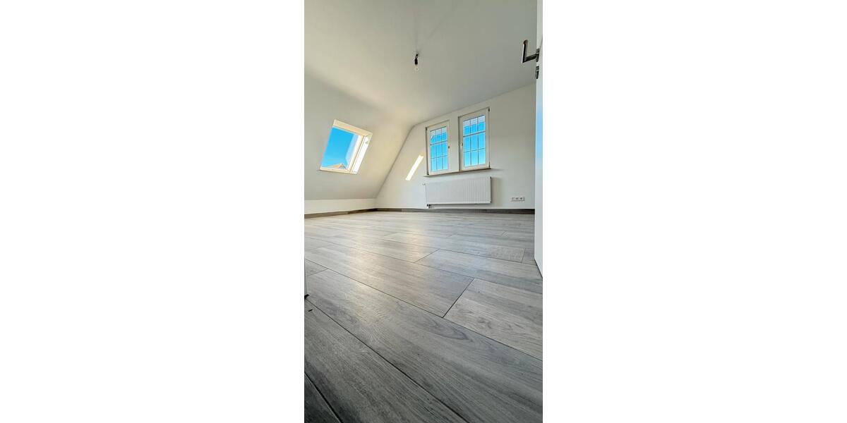 Dachgeschoßwohnung Baiersbronn - 4 Zimmer, 90 m&sup2;, 1.350&euro; | Angebot:26030760