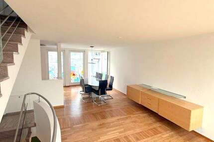 Haus Kleve - 4 Zimmer, 137 m&sup2;, 1.200&euro; | Angebot:27084534