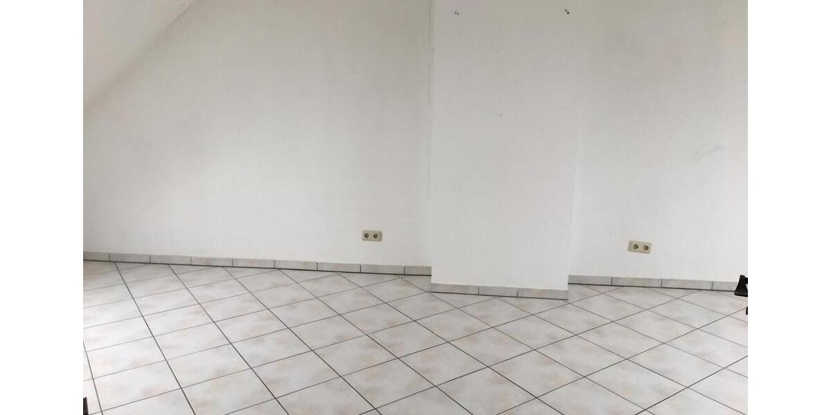 Dachgeschoßwohnung Saarbrücken St. Arnual - 2.5 Zimmer, 78 m&sup2;, 620&euro; | Angebot:26036137