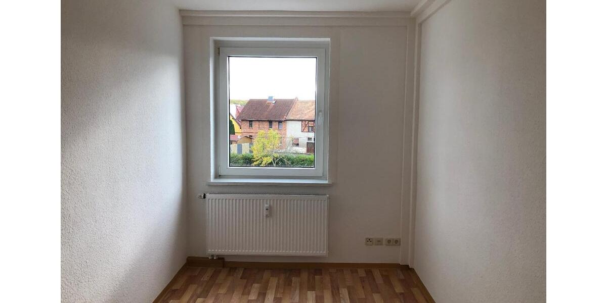 Etagenwohnung Querfurt - 3 Zimmer, 58 m&sup2;, 350&euro; | Angebot:25919974