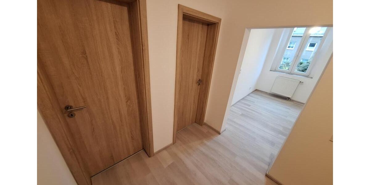 Etagenwohnung Burgstädt - 2.5 Zimmer, 55 m&sup2;, 550&euro; | Angebot:26648962