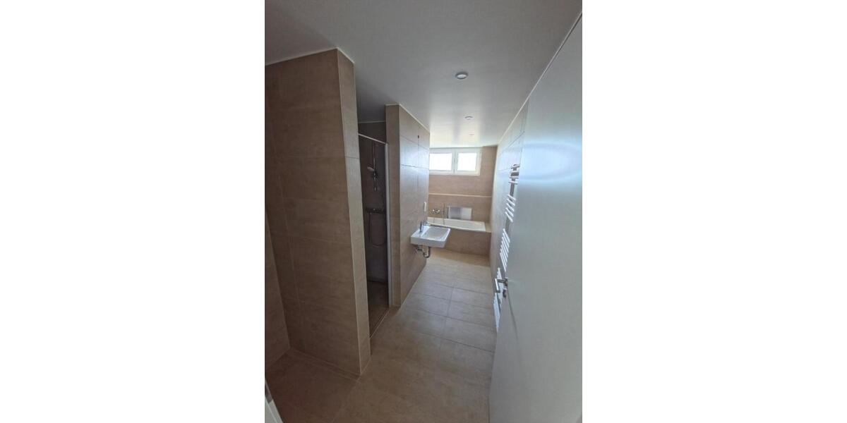 Etagenwohnung Pasewalk - 2 Zimmer, 75 m&sup2;, 975&euro; | Angebot:25755800