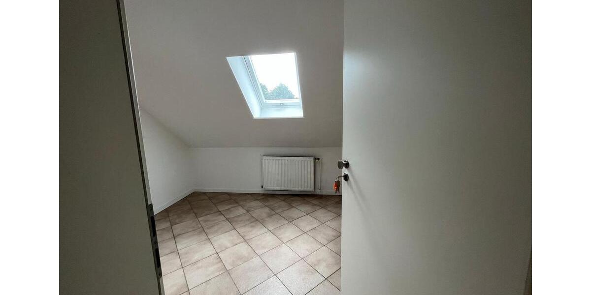 Dachgeschoßwohnung Leck - 2 Zimmer, 60 m&sup2;, 650&euro; | Angebot:24785133