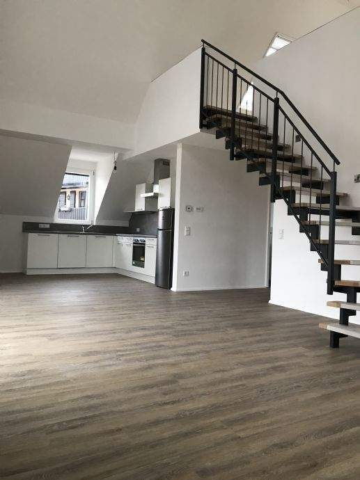 Großzügige 4-Zi-Whg. mit Einbauküche 4 zimmer