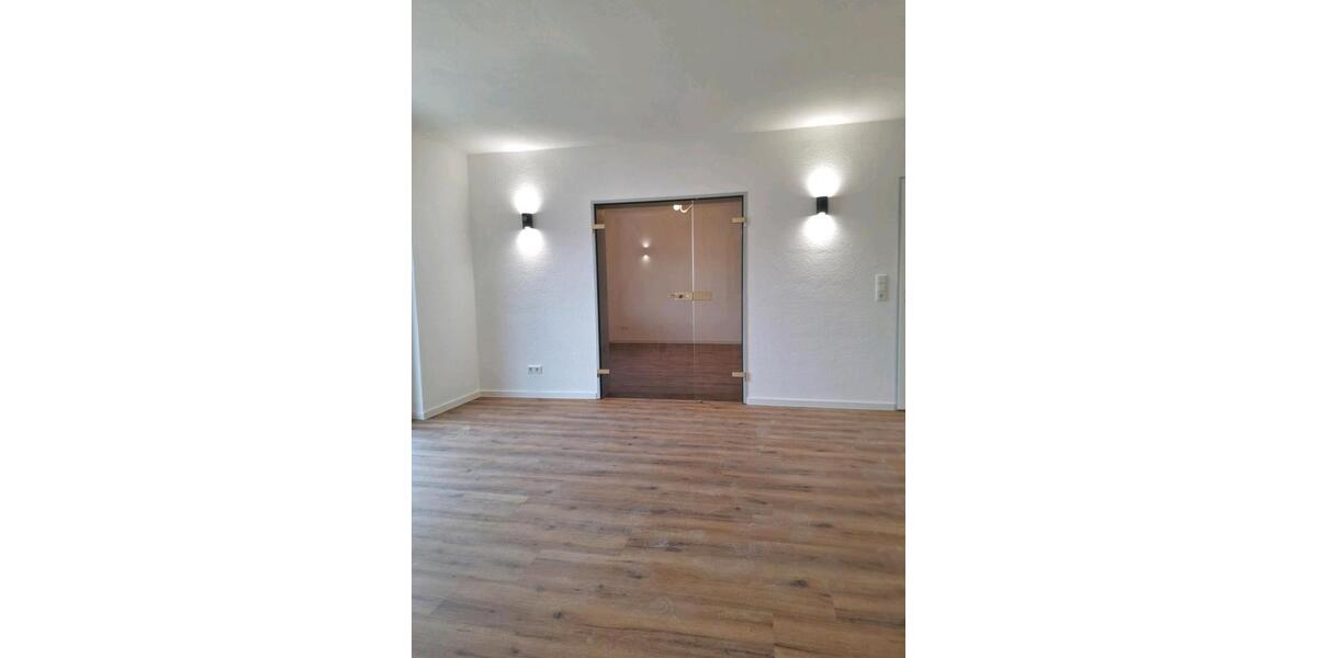 Große lichtdurchflutete Mietwohnung 4 zimmer