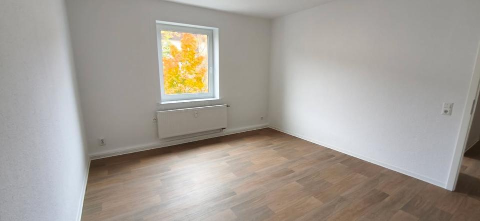 Frisch sanierte 2 Raum Wohnung auf dem Görden zimmer