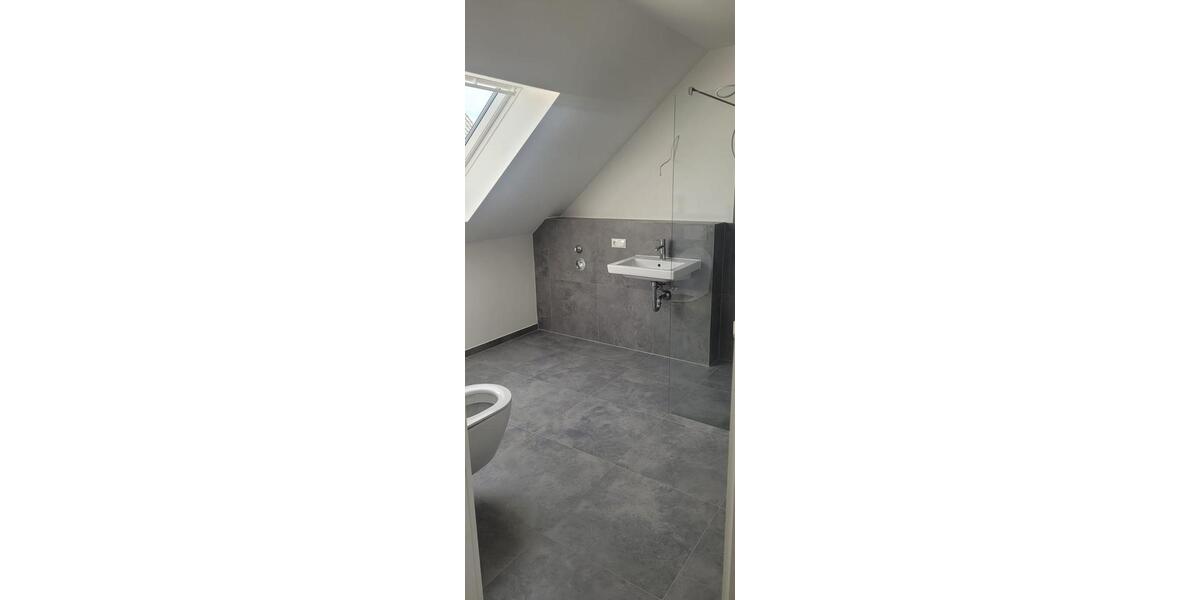 Dachgeschoßwohnung Kevelaer Wetten - 3 Zimmer, 72 m&sup2;, 1.035&euro; | Angebot:26420604
