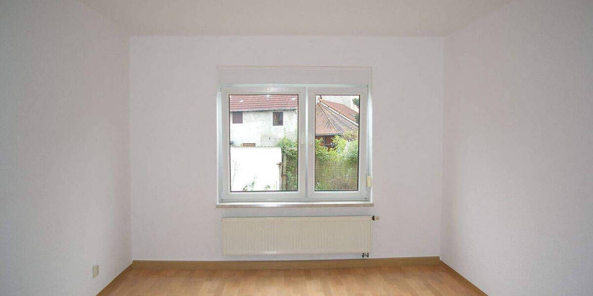 Etagenwohnung Kahla - 3 Zimmer, 59 m&sup2;, 460&euro; | Angebot:26261813