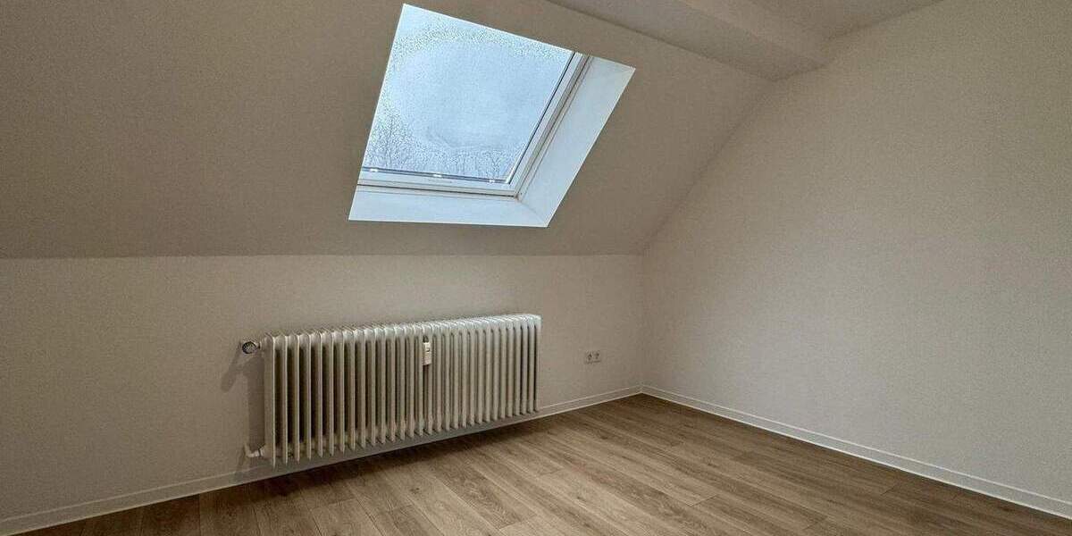 Etagenwohnung Saarbrücken Eschberg - 2 Zimmer, 50 m&sup2;, 495&euro; | Angebot:26530222