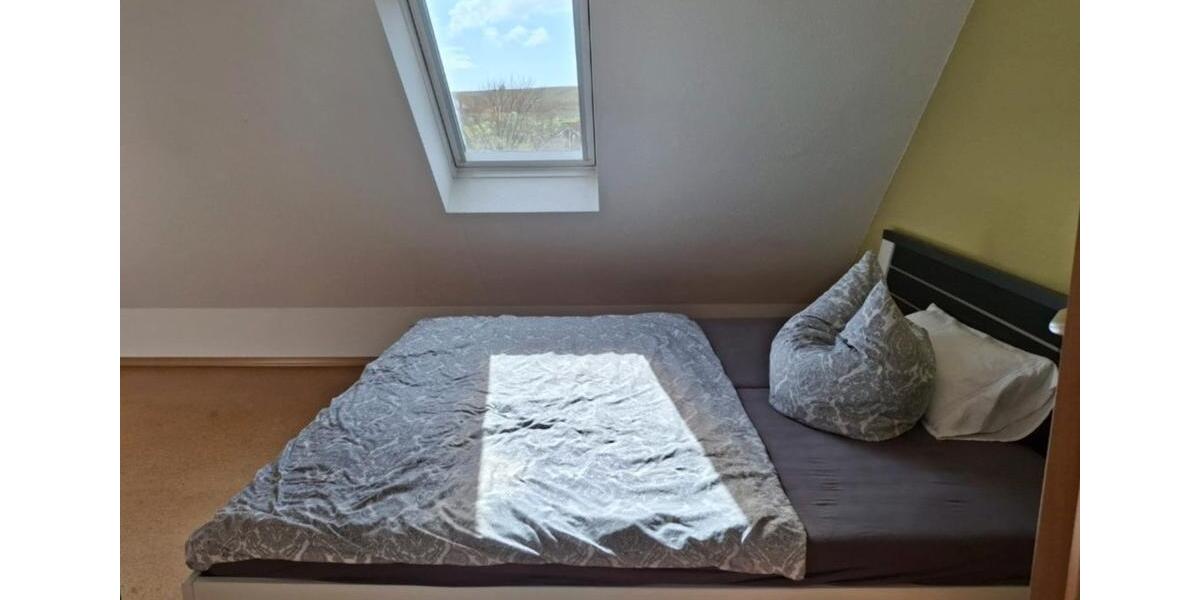 Dachgeschoßwohnung Ilbesheim bei Landau in der Pfalz - 1 Zimmer, 25 m&sup2;, 349&euro; | Angebot:25989172