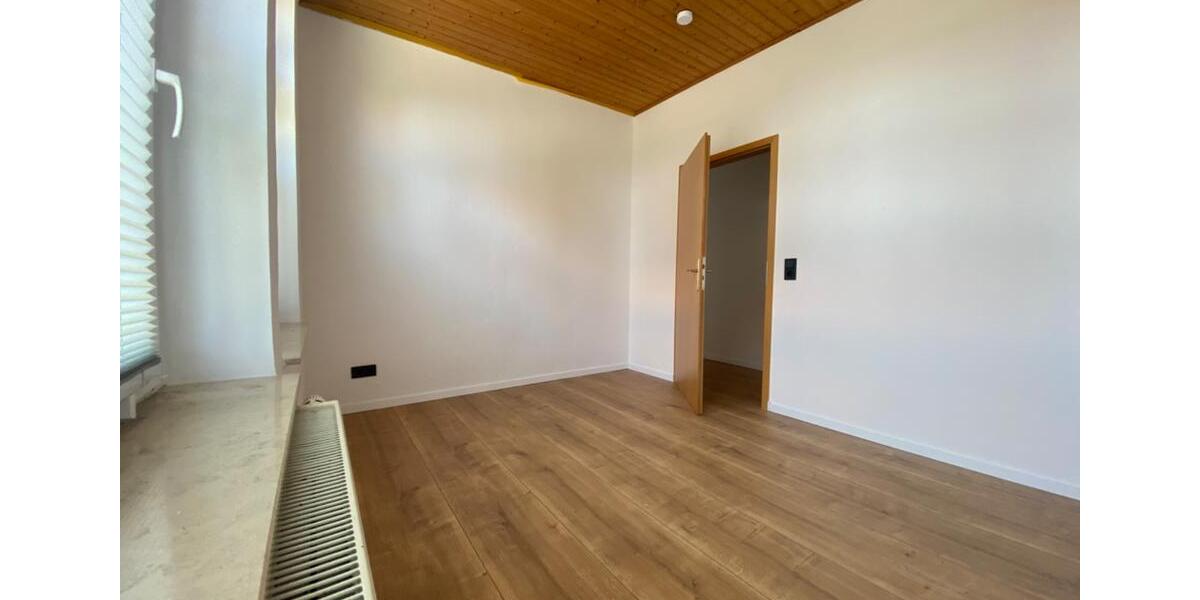 Erdgeschoßwohnung Blankenburg (Harz) - 4 Zimmer, 98 m&sup2;, 700&euro; | Angebot:26535290