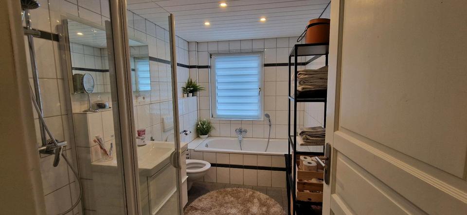 Dachgeschoßwohnung Sundern (Sauerland) - 3 Zimmer, 85 m&sup2;, 750&euro; | Angebot:26038701