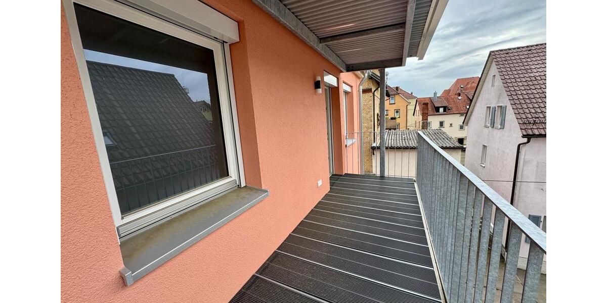 Dachgeschoßwohnung Esslingen am Neckar - 3 Zimmer, 93 m&sup2;, 1.625&euro; | Angebot:26489751