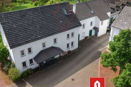 Haus Katzenelnbogen - 4 Zimmer, 209 m&sup2;, 1.300&euro; | Angebot:25510684