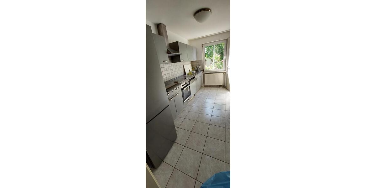 Etagenwohnung Saarbrücken - 3 Zimmer, 98 m&sup2;, 795&euro; | Angebot:25178394