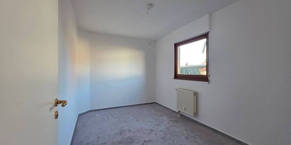 Einfamilienhaus Berlin Alt-Hohenschönhausen - 4 Zimmer, 130 m&sup2;, 2.300&euro; | Angebot:26142633