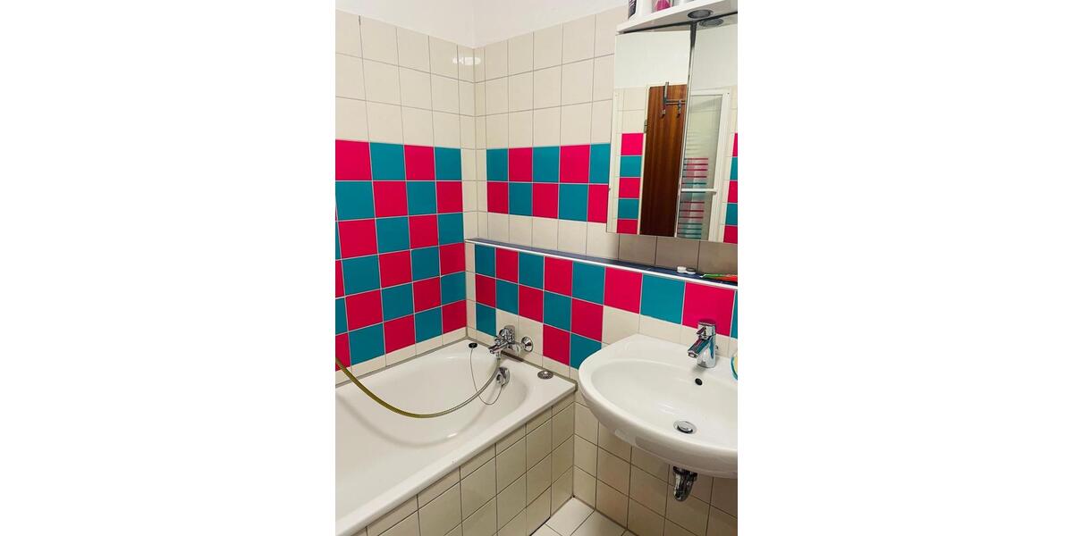 Etagenwohnung Überlingen - 2 Zimmer, 74 m&sup2;, 890&euro; | Angebot:26623399