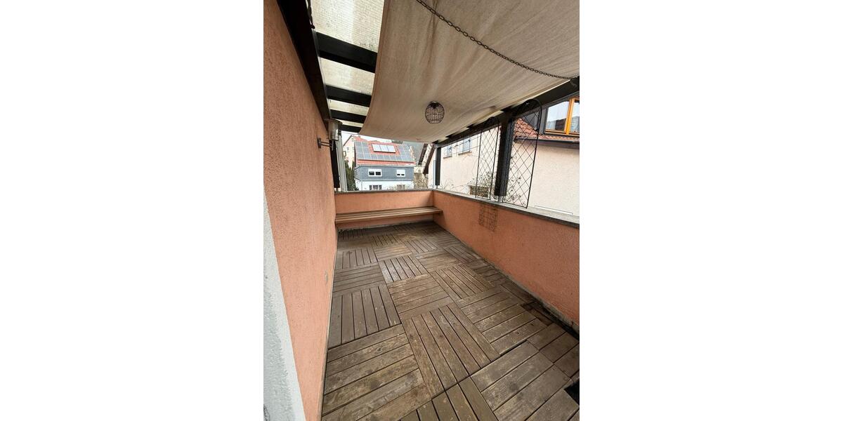 Dachgeschoßwohnung Neustadt bei Coburg - 4 Zimmer, 135 m&sup2;, 950&euro; | Angebot:24745766