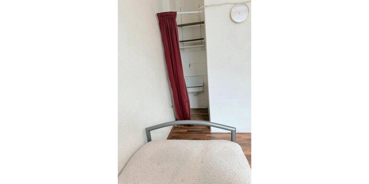 Etagenwohnung Bochum Bochum-Mitte - 2 Zimmer, 24 m&sup2;, 350&euro; | Angebot:26527179