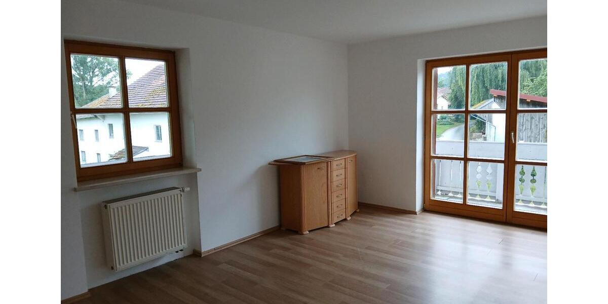 Einfamilienhaus Reisbach Englmannsberg - 7 Zimmer, 200 m&sup2;, 1.550&euro; | Angebot:25675541
