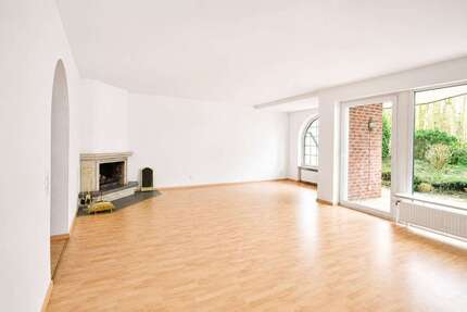 Wohnung Pinneberg Pinneberg-Mitte - 4 Zimmer, 142 m&sup2;, 1.410&euro; | Angebot:26737355