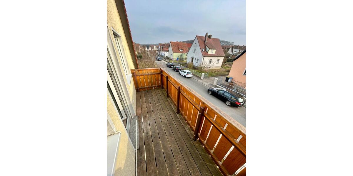 Dachgeschoßwohnung Nürnberg - 3 Zimmer, 60 m&sup2;, 800&euro; | Angebot:25185408