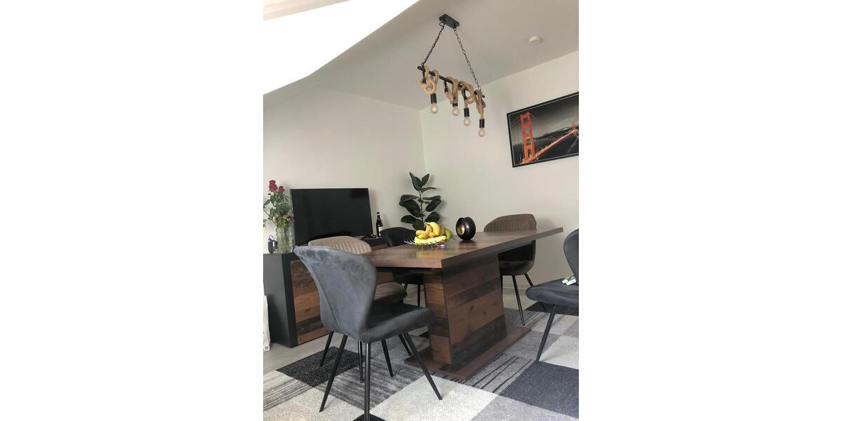 Dachgeschoßwohnung Hofbieber - 4 Zimmer, 82 m&sup2;, 750&euro; | Angebot:26323132