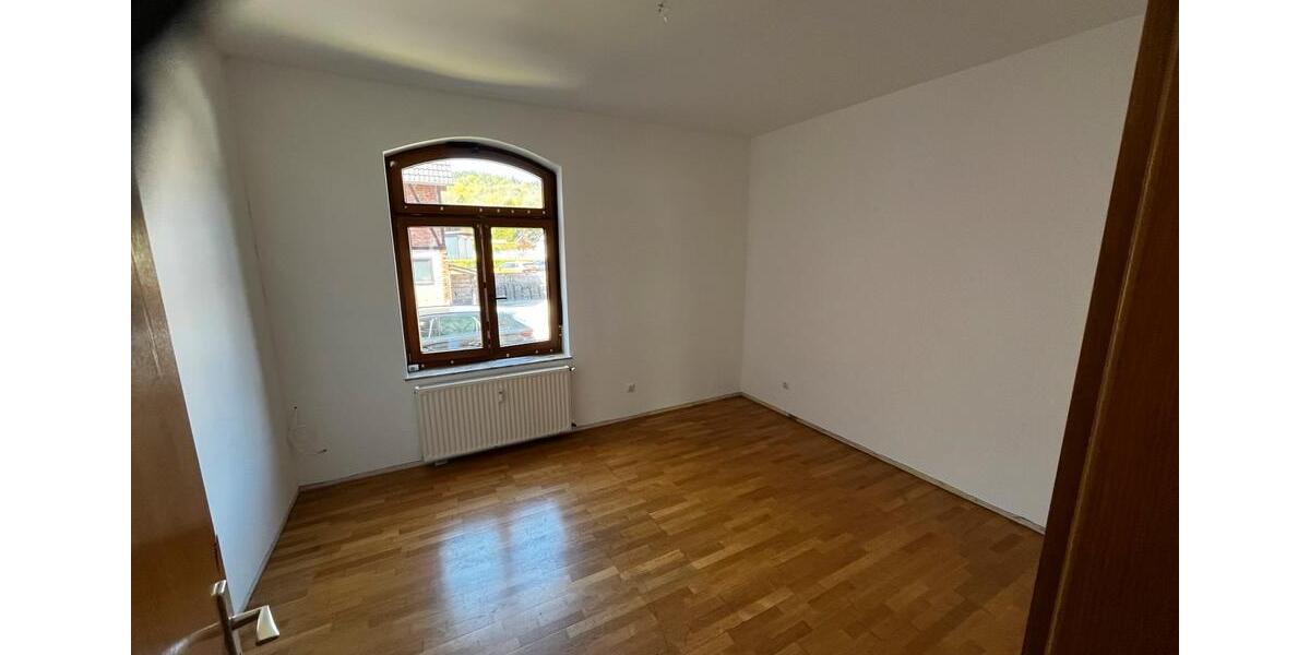 Erdgeschoßwohnung Waldkappel - 3 Zimmer, 90 m&sup2;, 550&euro; | Angebot:26504263