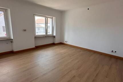 Wohnung Dillingen (Saar) - 5 Zimmer, 90 m&sup2;, 750&euro; | Angebot:26247474