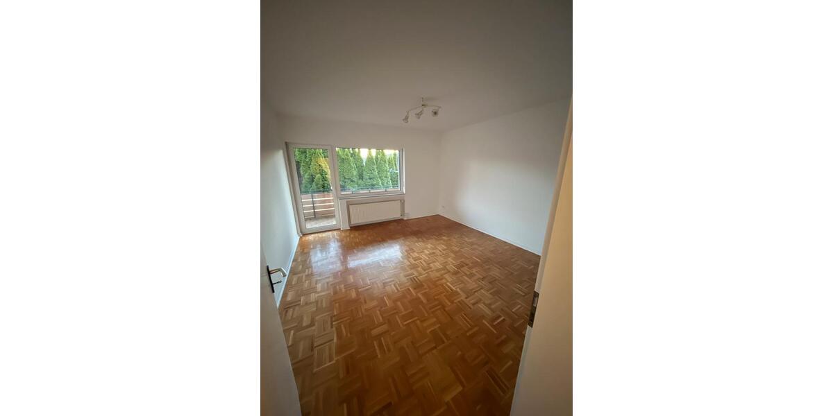 Etagenwohnung Gladenbach - 3 Zimmer, 117 m&sup2;, 1.315&euro; | Angebot:26241348