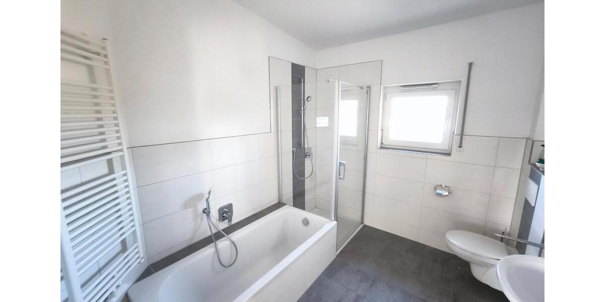 Etagenwohnung Bad Königshofen im Grabfeld - 3 Zimmer, 76 m&sup2;, 750&euro; | Angebot:26278717