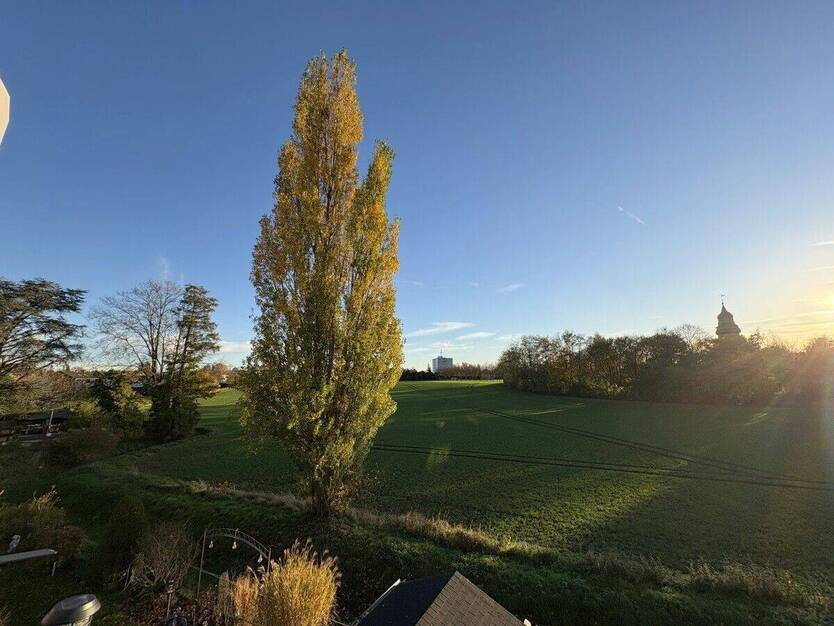 Charmante 2-Zimmer-Wohnung mit EBK und traumhaftem Ausblick in beliebter Lage von Büderich 2 zimmer