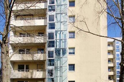 Wohnung Magdeburg Neu Olvenstedt - 2 Zimmer, 47 m&sup2;, 323&euro; | Angebot:26161710