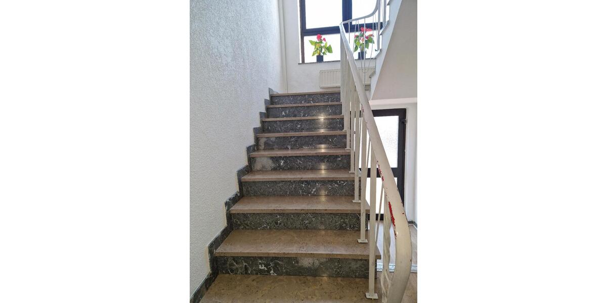 Etagenwohnung Merzig - 4 Zimmer, 120 m&sup2;, 800&euro; | Angebot:25793942