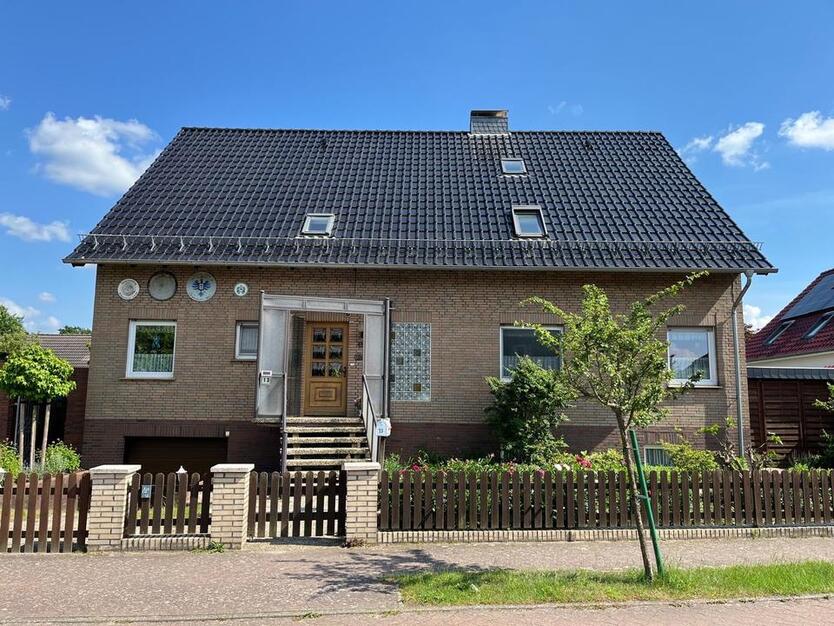 renovierte Wohnung im 1.OG eines EFH
