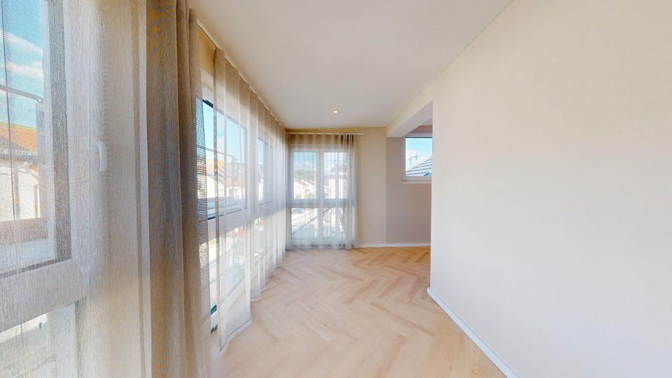 Dachgeschoßwohnung Weinstadt - 2.5 Zimmer, 60 m&sup2;, 1.190&euro; | Angebot:25812886