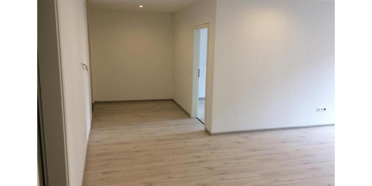 Erdgeschoßwohnung Sankt Ingbert - 2 Zimmer, 80 m&sup2;, 650&euro; | Angebot:26351501