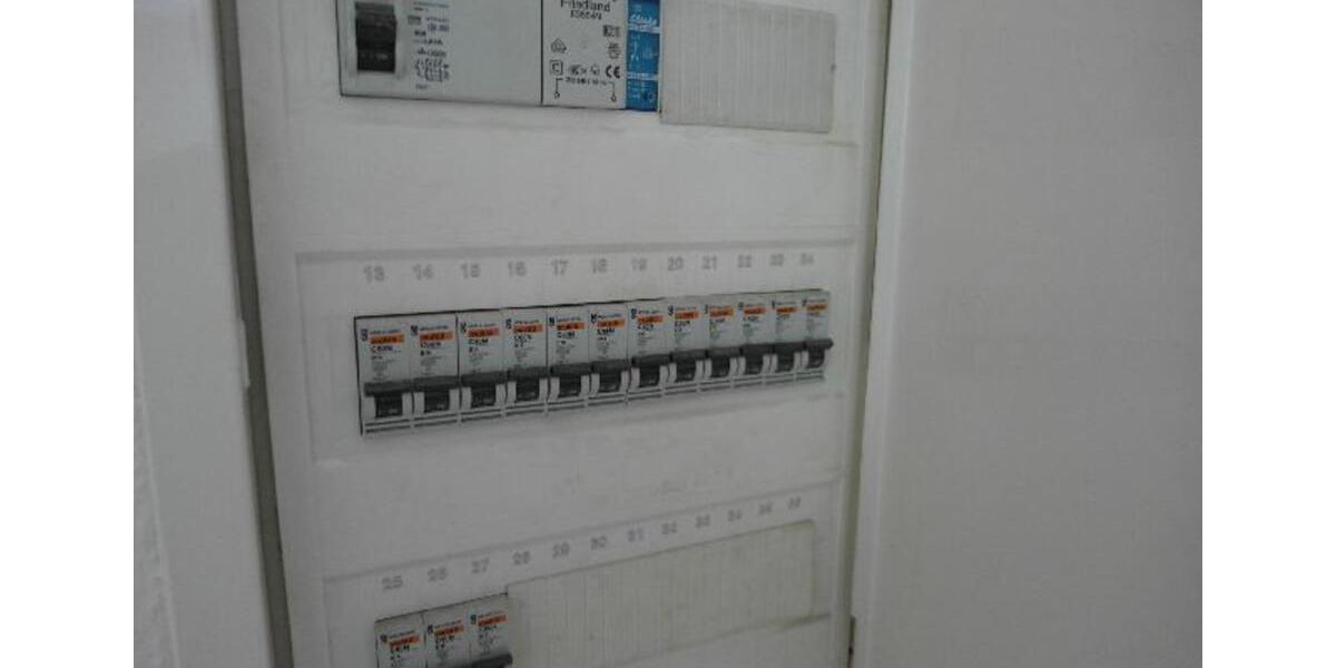 Erdgeschoßwohnung Hameln Kernstadt - 4.5 Zimmer, 140 m&sup2;, 990&euro; | Angebot:25125378