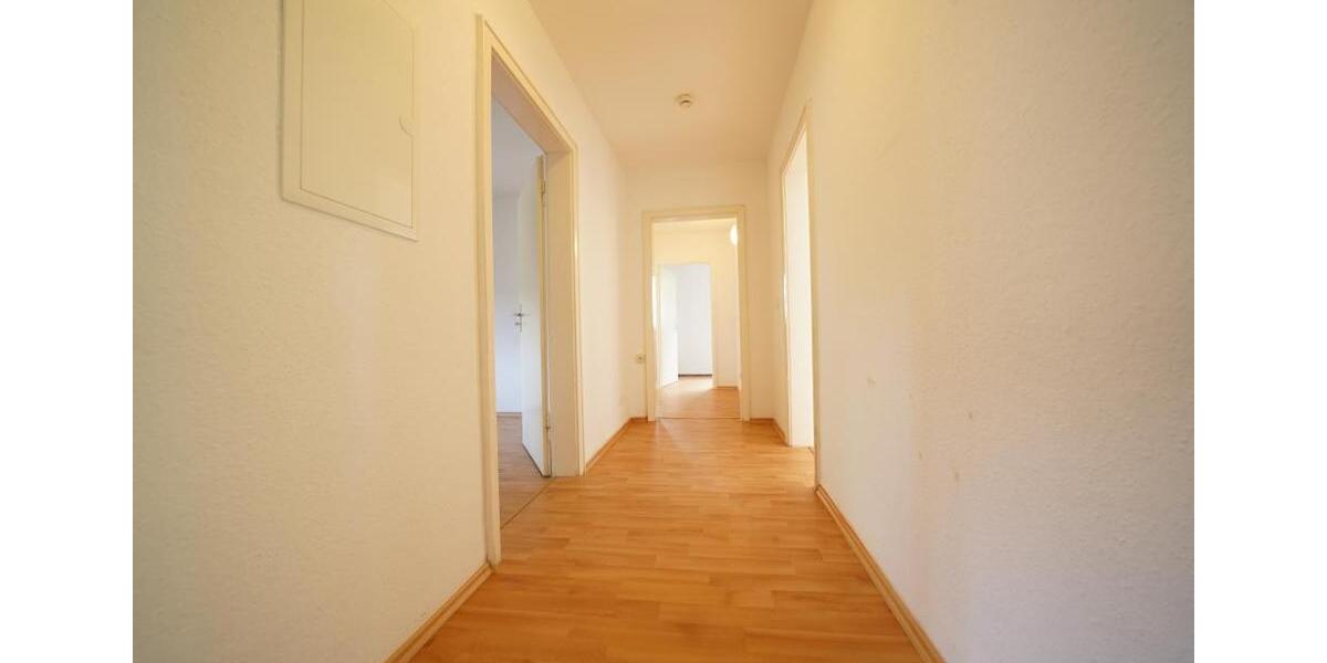 Dachgeschoßwohnung Bebra - 3 Zimmer, 54 m&sup2;, 385&euro; | Angebot:26553858