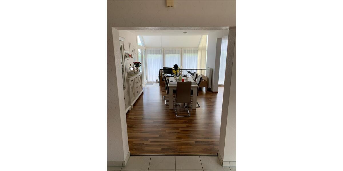 Exklusive EG-Wohnung, 90m² in 38458 Velpke - Garage, EBK, Garten zimmer