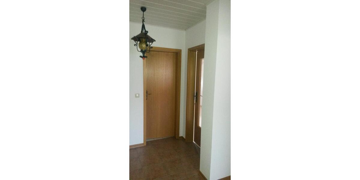 Dachgeschoßwohnung Gründau - 3 Zimmer, 98 m&sup2;, 800&euro; | Angebot:23593820