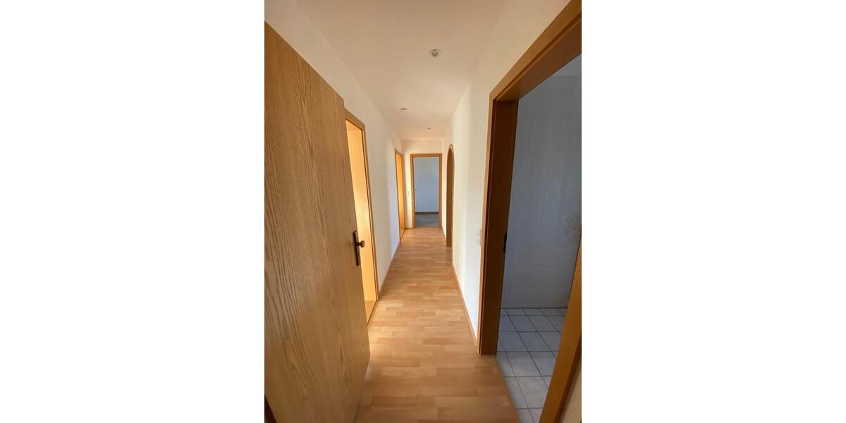 Etagenwohnung Wildenfels - 3 Zimmer, 60 m&sup2;, 320&euro; | Angebot:25167728