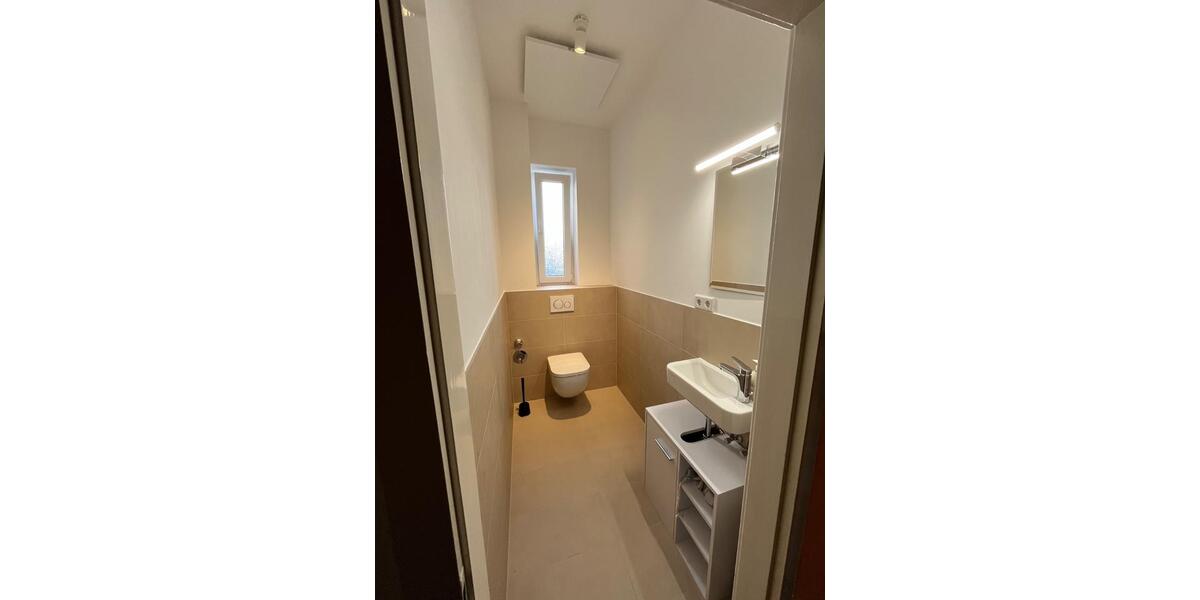 Wohnen auf Zeit Düsseldorf Pempelfort - 2.5 Zimmer, 67 m&sup2;, 1.250&euro; | Angebot:26517761