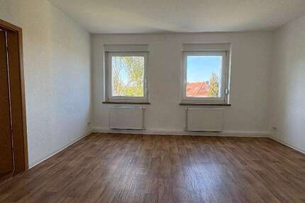 Wohnung Bernburg - 3 Zimmer, 70 m&sup2;, 490&euro; | Angebot:27209397