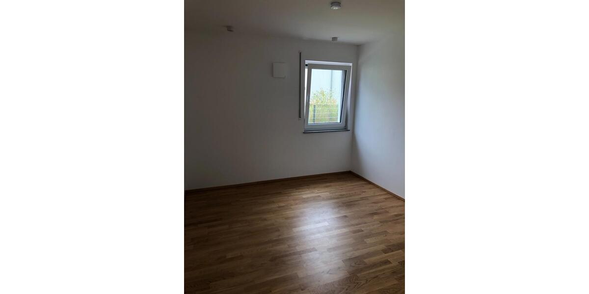 Erdgeschoßwohnung Ingolstadt Nordost - 2 Zimmer, 70 m&sup2;, 1.160&euro; | Angebot:24813868